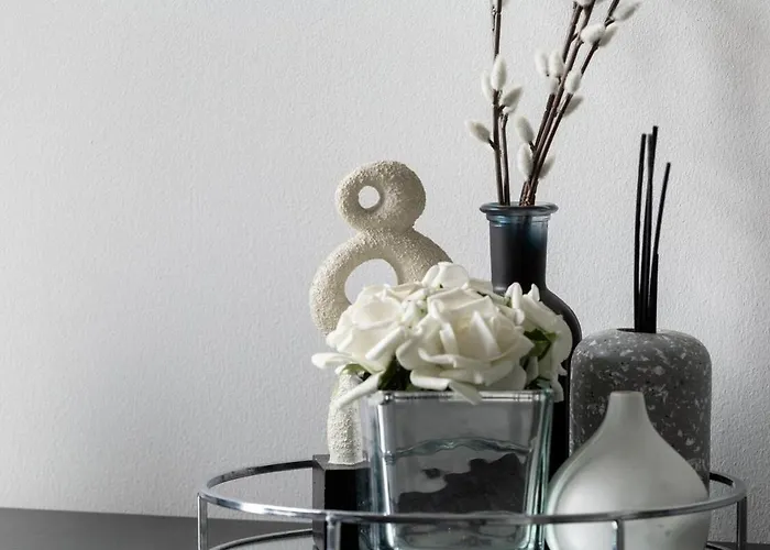 Luxury Mills With Jacuzzi Bath In